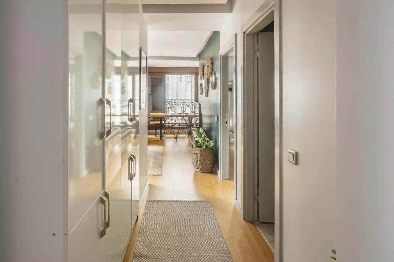 Charming Flat With Central Location In Nisantasi Κωνσταντινούπολη Διαμέρισμα